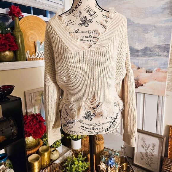 New Pookie & Sebastian Distressed Hem V- NeckCasual Crop Sweater Top. - Picture 12 of 14